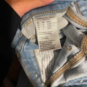 American eagle light blue ripped jeans size 00 short